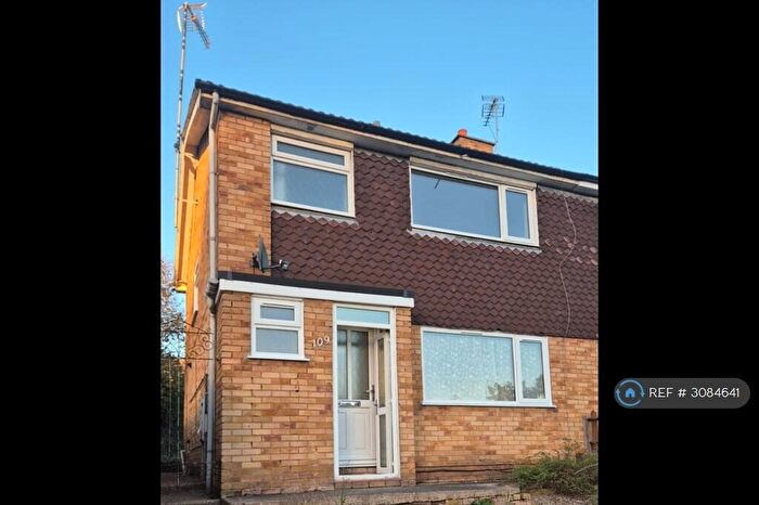 3 Bedroom Semi-Detached House To Rent In Park Rise, Leicester, LE3