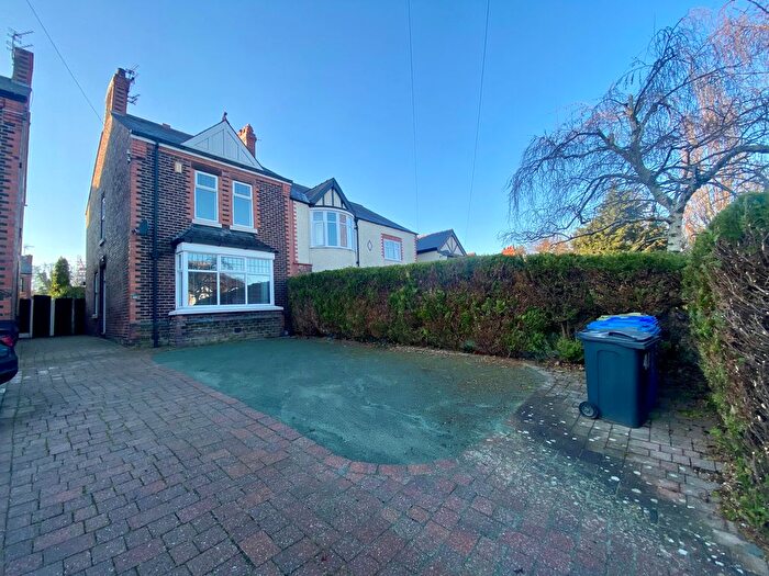 4 Bedroom Semi-Detached House To Rent In Moughland Lane, Runcorn, WA7