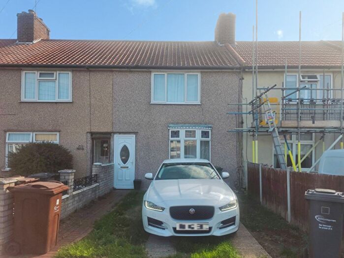 2 Bedroom Terraced House To Rent In Oglethorpe Road, Dagenham, RM10