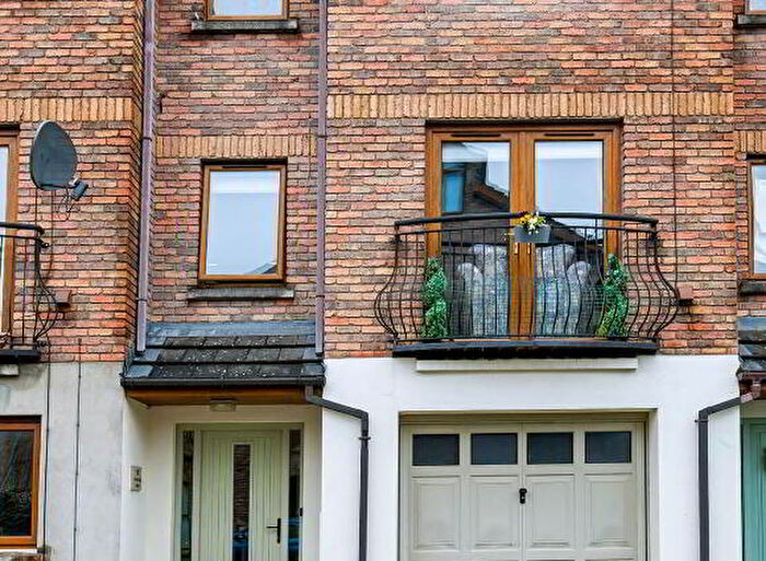 4 Bedroom TownHouse For Sale In Silverwood Green, Craigavon, BT66