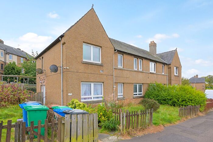 3 Bedroom Flat For Sale In Kent Street, Dunfermline, KY12