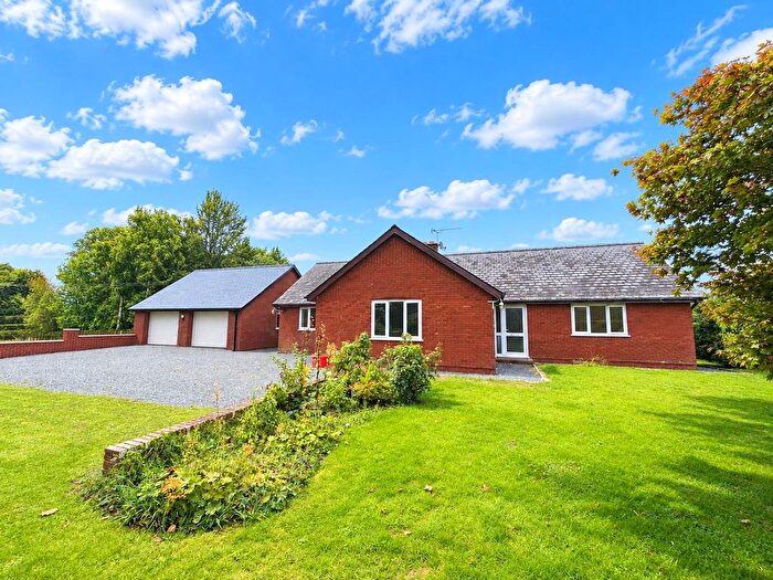 3 Bedroom Bungalow To Rent In Kingswood, Kington, HR5