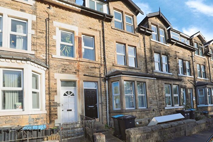 1 Bedroom Flat For Sale In Dragon Road, Harrogate, HG1