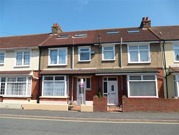 4 Bedroom House To Rent In Melville Road, Gosport, PO12