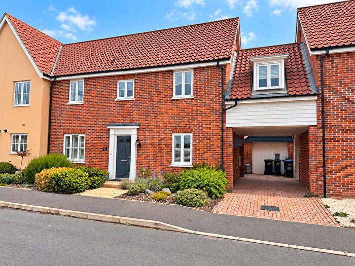 4 Bedroom Link Detached House For Sale In Morello Chase, Soham, CB7