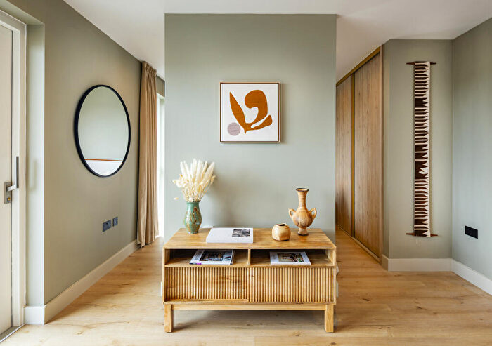Studio To Rent In Dovecote House, Beaufort Square, Colindale, NW9