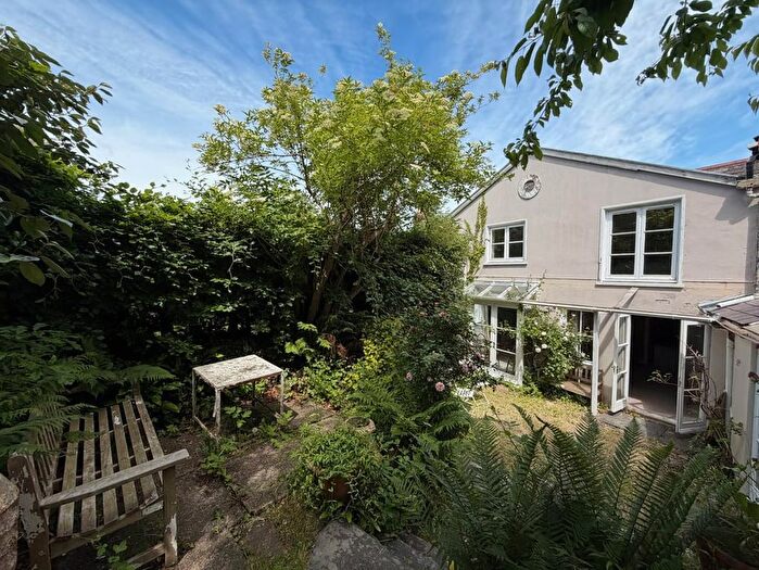 4 Bedroom Terraced House For Sale In King Street, Newport, SA42