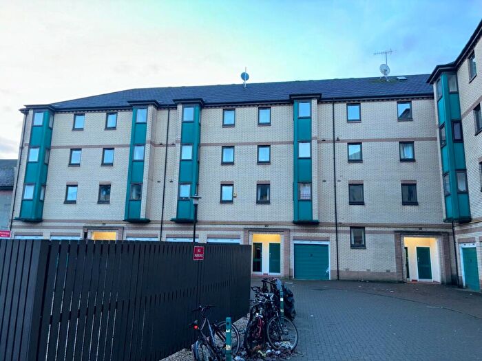 2 Bedroom Flat To Rent In , Rutland Court, Glasgow, G51