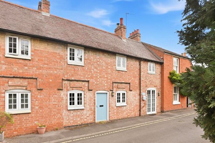 4 Bedroom Terraced House For Sale In School Lane, Tiddington, Stratford-upon-Avon, CV37