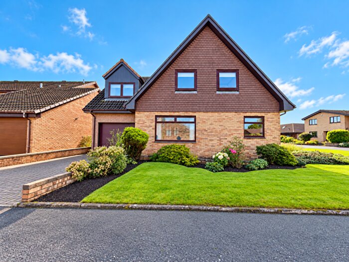 4 Bedroom Detached House For Sale In Hunter Place, Falkirk, FK2