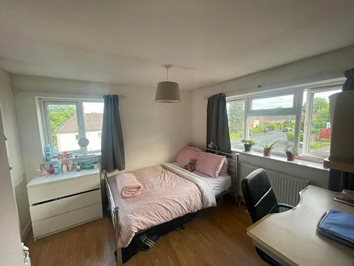 4 Bedroom House To Rent In Cross Farm Road, Birmingham, B17
