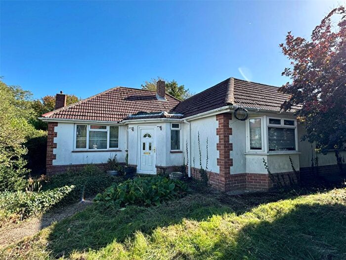 3 Bedroom Bungalow For Sale In Old Milton Road, New Milton, Hampshire, BH25