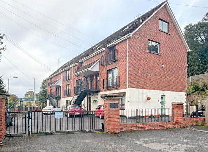 3 Bedroom Duplex Apartments For Sale In Sandymount Mews, Derriaghy, BT17
