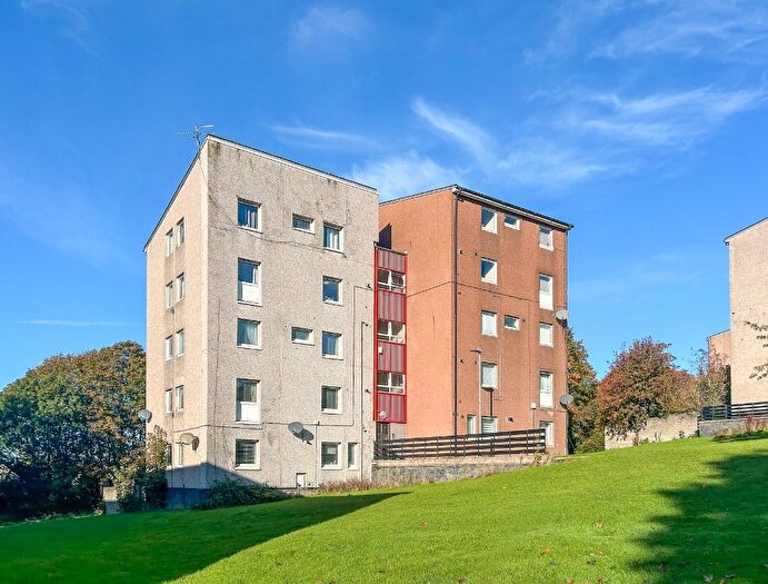 2 Bedroom Flat To Rent In Thurso Crescent, Menzieshill, Dundee, DD2