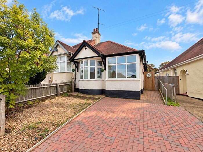 3 Bedroom Bungalow To Rent In Malcolm Drive, Northampton, NN5