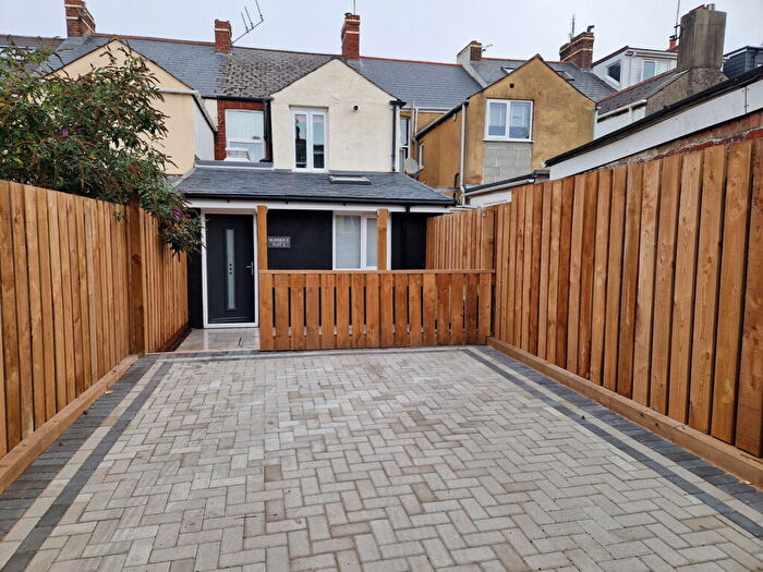 2 Bedroom Flat For Sale In Withycombe Road, Exmouth, EX8
