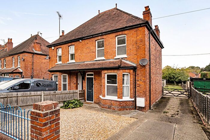 3 Bedroom Semi-Detached House For Sale In The Terrace, Knowl Hill, Reading, Berkshire, RG10