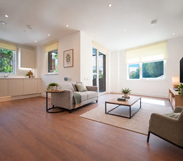 2 Bedroom Flat For Sale In Priory Court, Walthamstow, E17