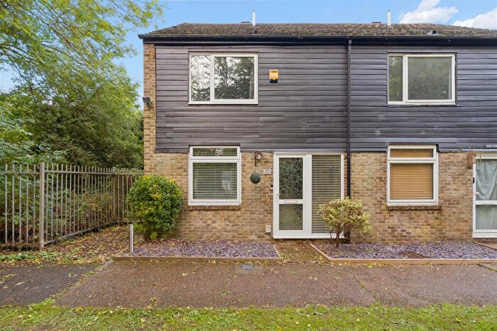 3 Bedroom End Of Terrace House For Sale In Bazes Shaw, New Ash Green, Longfield, DA3