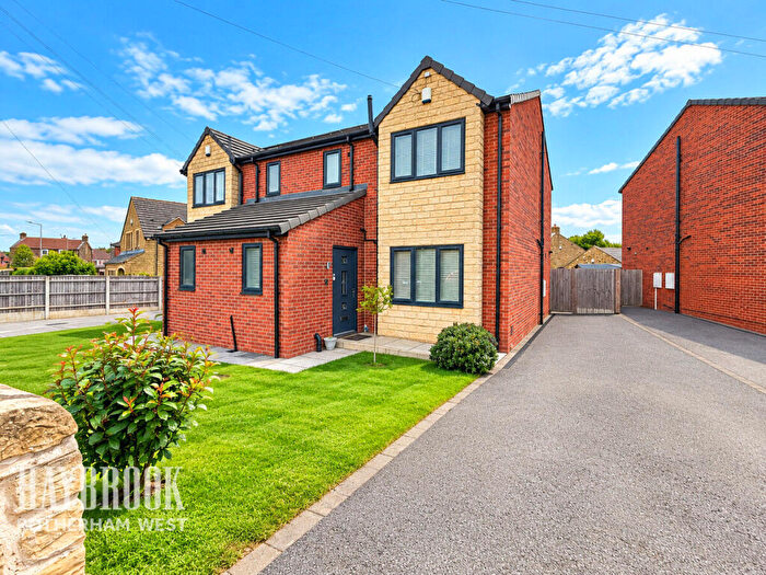 3 Bedroom Semi-Detached House For Sale In Vale Road, Thyrbergh, S65