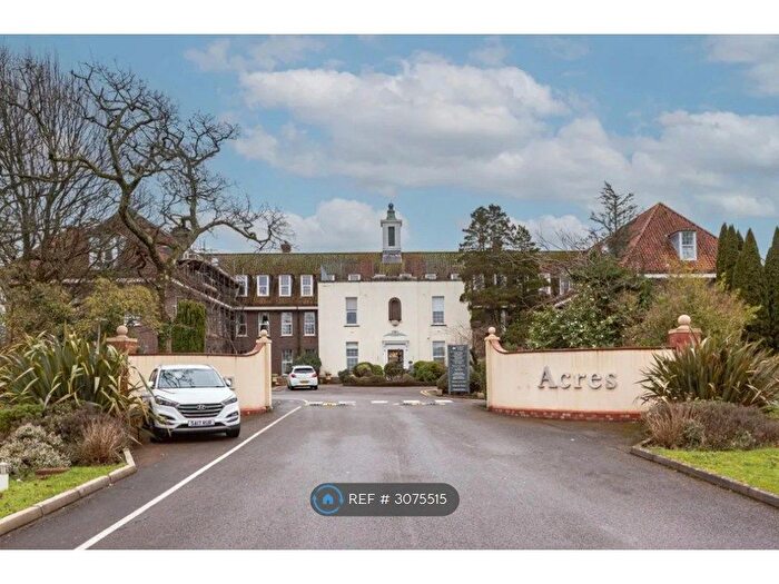 2 Bedroom Flat To Rent In Willow Court, Swansea, SA3