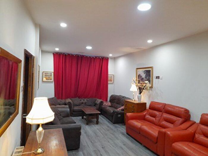 4 Bedroom Semi-Detached House To Rent In Princes Road, Middlesbrough, Middlesbrough, TS1