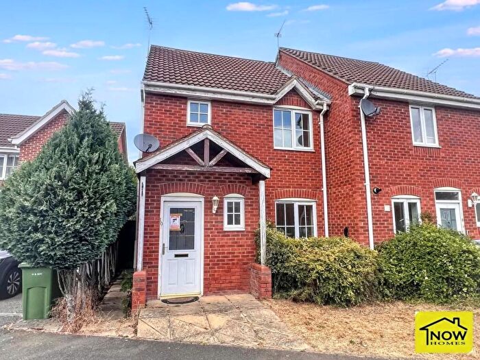 3 Bedroom Semi-Detached House For Sale In Stirling Drive, Coddington, Newark, NG24