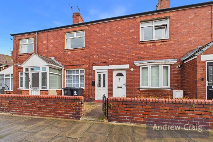 2 Bedroom Flat For Sale In Quarry Road, Hebburn, NE31