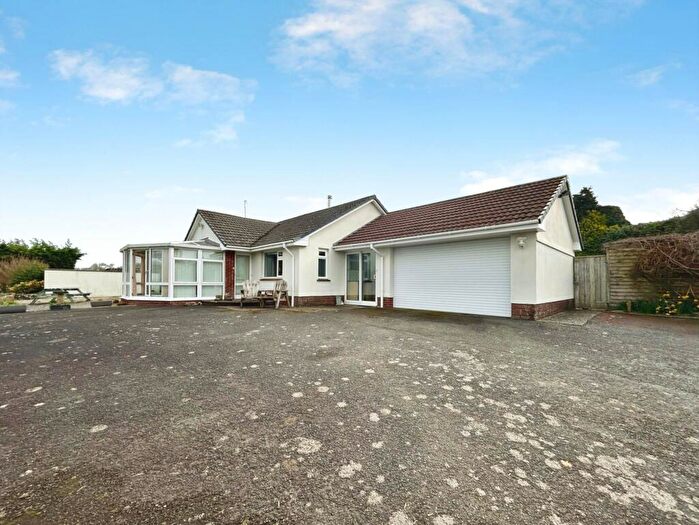 3 Bedroom Detached Bungalow To Rent In Collacott Farm, Newton Tracey, EX31