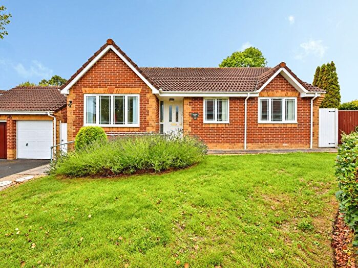 3 Bedroom Bungalow For Sale In Stone Close, Honiton, Devon, EX14