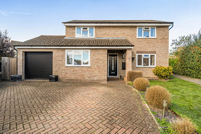 4 Bedroom Detached House For Sale In Thorney Leys, Witney, OX28