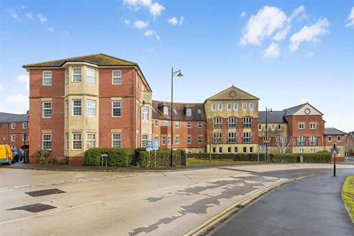 2 Bedroom Flat For Sale In Drovers, Sturminster Newton, DT10