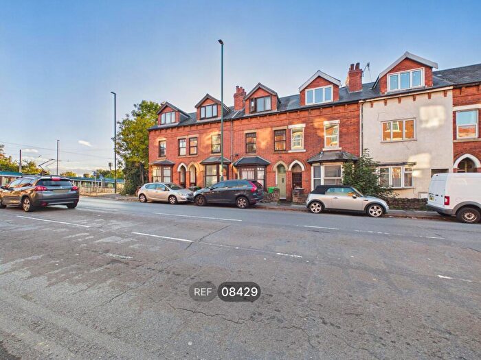 3 Bedroom Terraced House To Rent In Radford Road, Nottingham, NG7