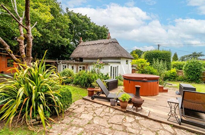 3 Bedroom Detached House For Sale In Wimborne Road East End, Wimborne, BH21