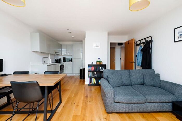 1 Bedroom Flat For Sale In Traffic Street, Nottingham, NG2