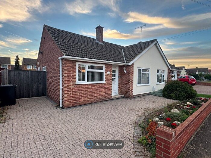 2 Bedroom Bungalow To Rent In Redruth Close, Chelmsford, CM1