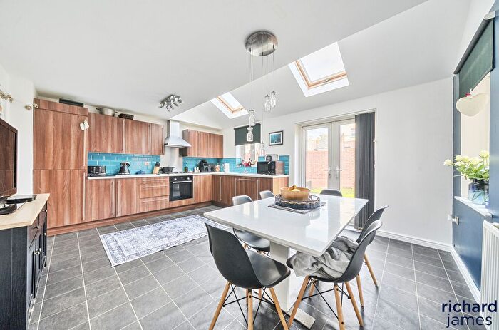 5 Bedroom Detached House For Sale In Cloatley Crescent, Royal Wootton Bassett, Royal Wootton Bassett, SN4