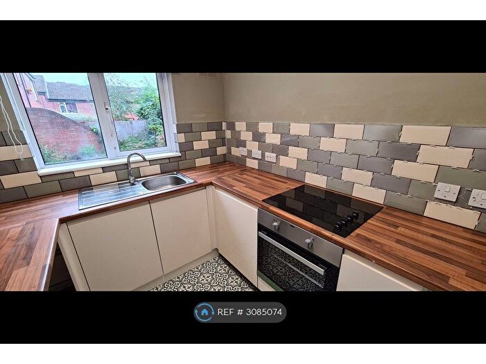 1 Bedroom Flat To Rent In Edgehill Place, Coventry, CV4