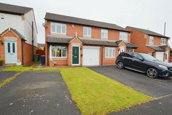 3 Bedroom Semi-Detached House To Rent In Whernside Close, Washington, NE37