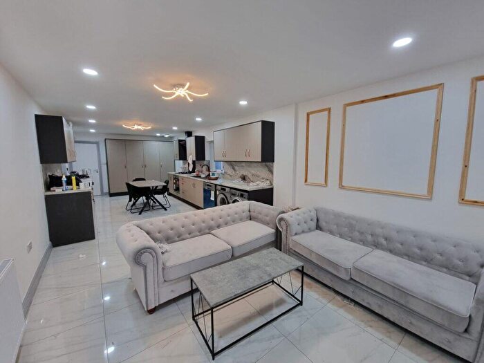 6 Bedroom Terraced House To Rent In Hubert Road, Birmingham, B29