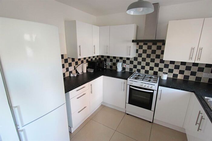 4 Bedroom House To Rent In Powell Street, Crookes, Sheffield, S3