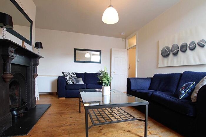 5 Bedroom Maisonette To Rent In Lavender Gardens, Jesmond, NE2