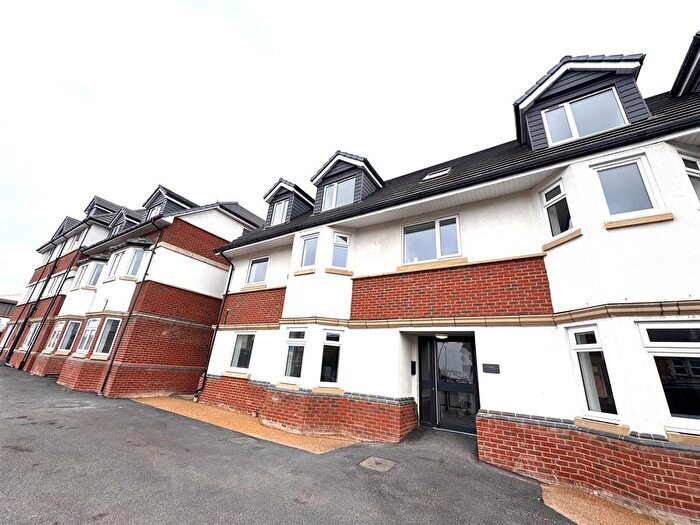 2 Bedroom Flat To Rent In Basingstoke Road, Reading, RG2