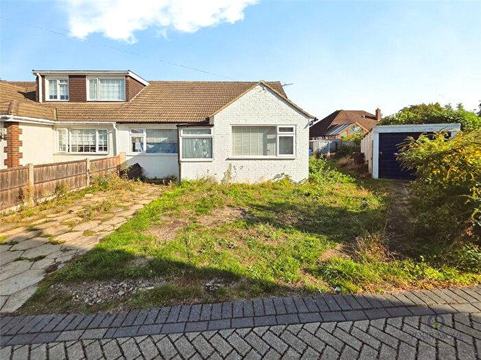 2 Bedroom Bungalow For Sale In Marstan Close, Upchurch, Sittingbourne, Kent, ME9