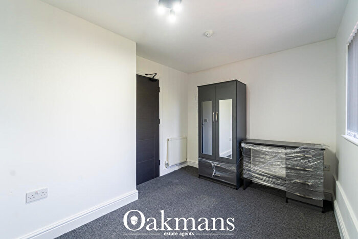 6 Bedroom End Of Terrace House To Rent In Heeley Road, Birmingham, B29