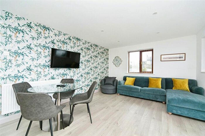 2 Bedroom Flat For Sale In Helen Terrace, Y Felinheli, Gwynedd, LL56