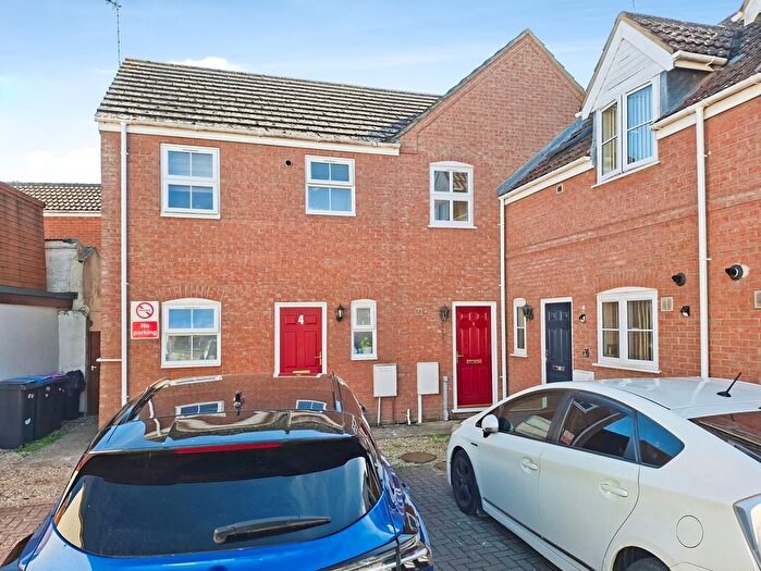 2 Bedroom Terraced House For Sale In St. Johns Mews, Holbeach, PE12
