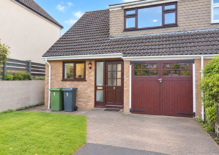 3 Bedroom Semi-Detached House To Rent In Folly Lane, Stroud, Gloucestershire, GL5