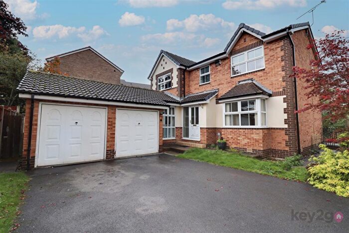 4 Bedroom Detached House For Sale In Farm View Close, Hackenthorpe, Sheffield, S12