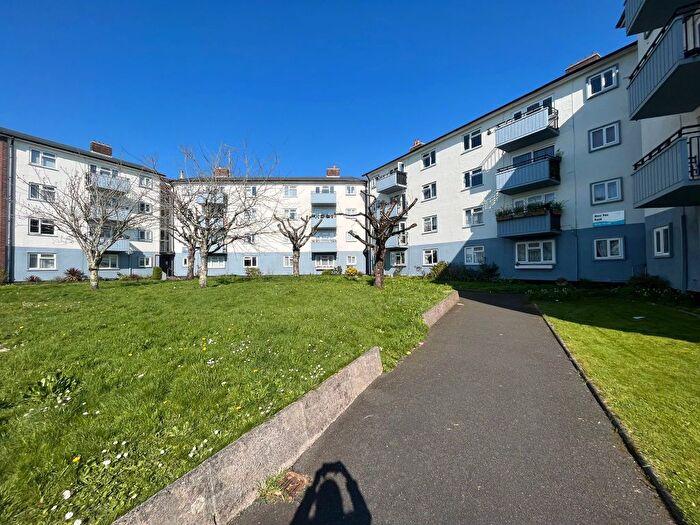 2 Bedroom Flat To Rent In West Hoe Road, Plymouth, PL1